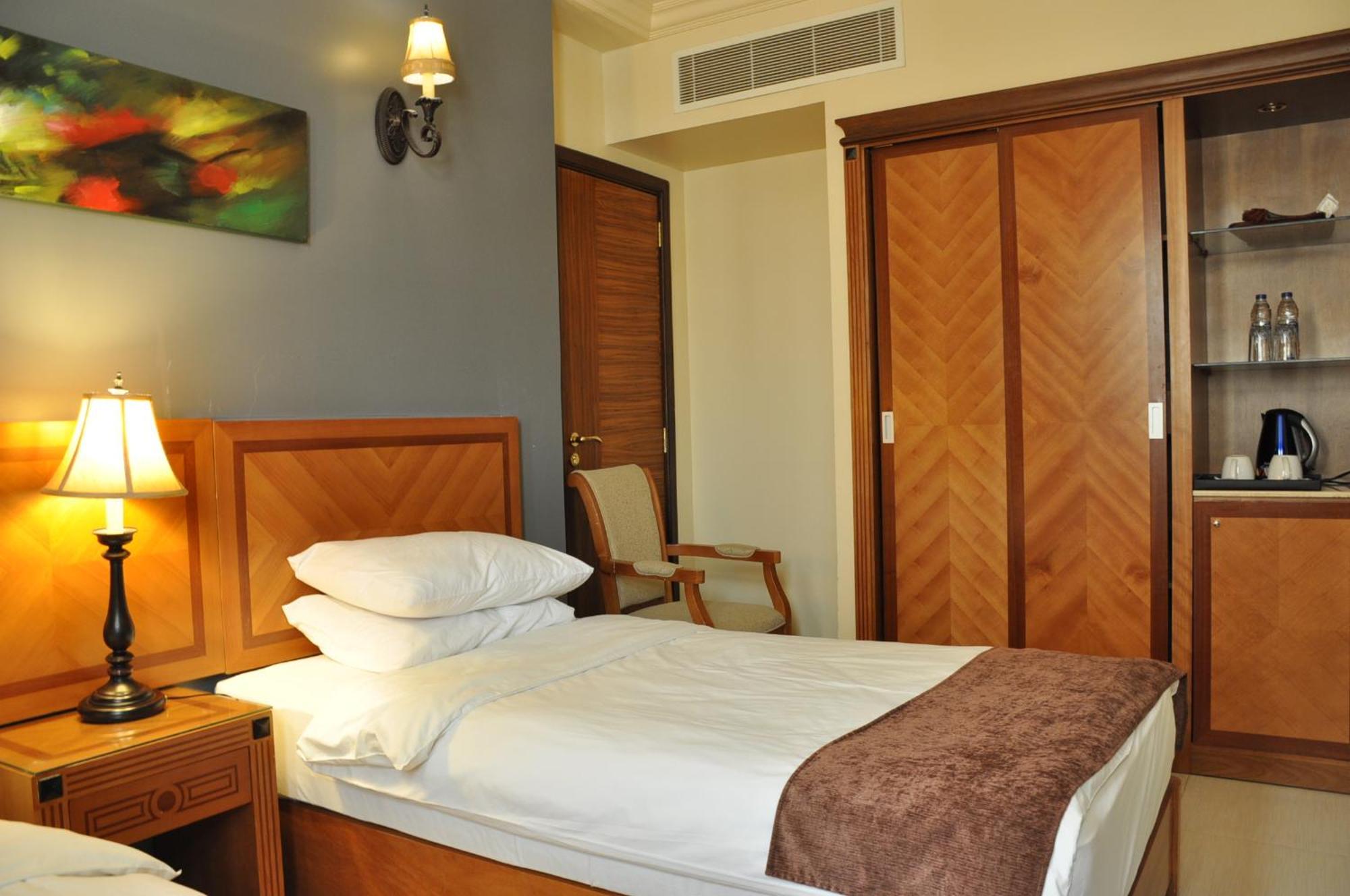 La Rosa Hotel By Brother International Muskat Eksteriør bilde