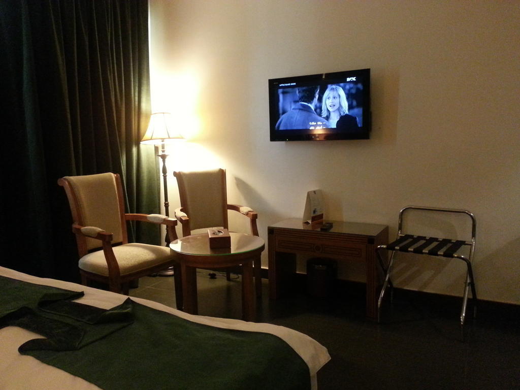 La Rosa Hotel By Brother International Muskat Eksteriør bilde